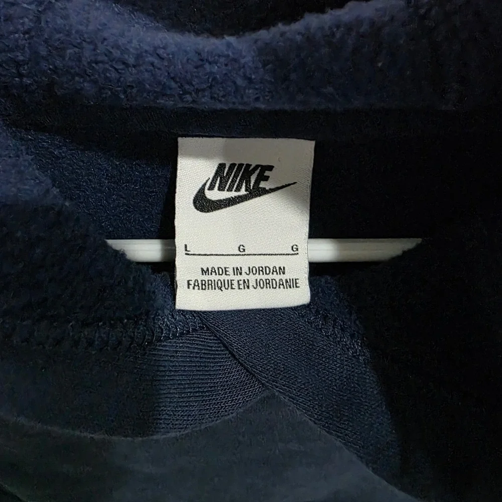 Nike Boys Sportswear Club Fleece Hoodie Navy Blue Embroidered Logo Large L
